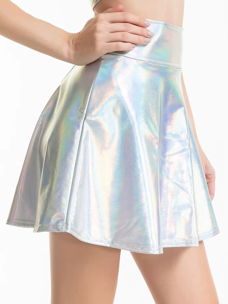 Falda corta tornasol en color laser; imagen del proveedor